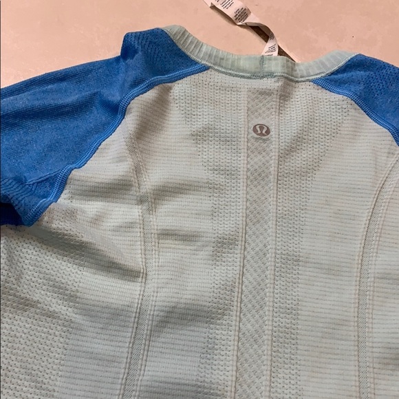 Lululemon long sleeve tech baseball workout top​ - Picture 6 of 6